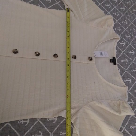 Ann Taylor Cream Blouse with buttons NWT - Picture 11 of 12